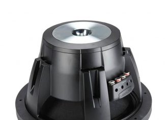 Potężny Alpine SWR-12D4: Test subwoofera samochodowego 2400W o głębokim brzmieniu Potężny Alpine SWR 12D4