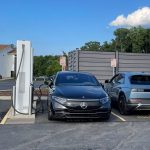 Mercedes EQS pokonuje nawet 700 kilometrów na jednym ładowaniu baterii