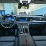 Chiński sedan Hongqi H9 zachwyca luksusowym wykończeniem i najnowszymi technologiami