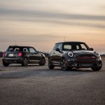Mini JCW oferuje potężne osiągi w kompaktowym, sportowym nadwoziu