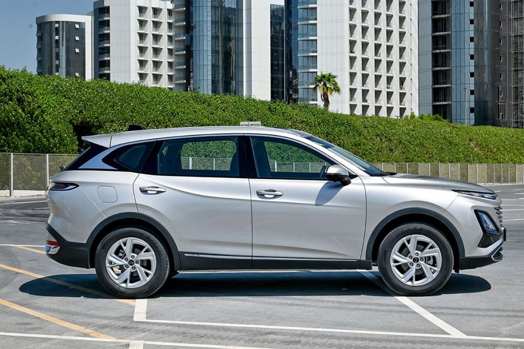 Chiński SUV Bestune T90 podczas testów zderzeniowych uzyskał pięć gwiazdek Bestune T90 przeszedł rygorystyczne testy zderzeniowe w chińskim instytucie CATARC, uzyskując pięć gwiazdek