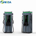 Tesla Supercharger V4 oferuje moc ładowania do 615 kW