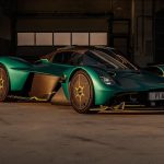 agresywny-tylny-spojler-aston-martin
