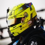 homologowany kask wyścigowy