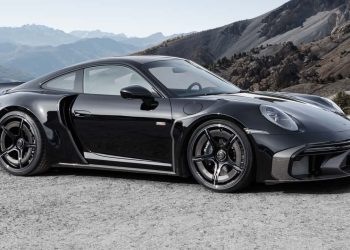 Porsche 911 Turbo S z dynamiczną sylwetką i agresywnymi liniami aerodynamicznymi