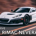 wnetrze-rimac-nevera-sportowy-kokpit-kierowcy