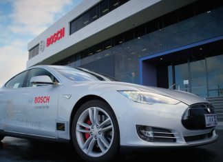 Samochód Autonomiczny na Torze Wyścigowym