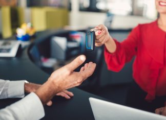 Długoterminowy wynajem samochodu. Kiedy to się opłaca? wynajem samochodu kluczyki