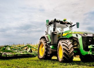 Najchętniej kupowane ciągniki siodłowe w 2022 traktor orka
