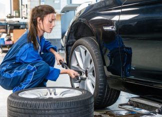 Kiedy należy wymienić opony na nowe? wymiana opony