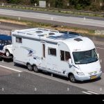 luksusowy-dom-na-kolach-marki-winnebago