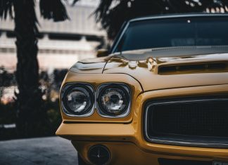 Ubezpieczenie aut zabytkowych – ochrona klasyków i unikatów na kołach Zabytkowe samochody wymagają specjalnych polis uwzględniających ich wyjątkową wartość kolekcjonerską i historyczną