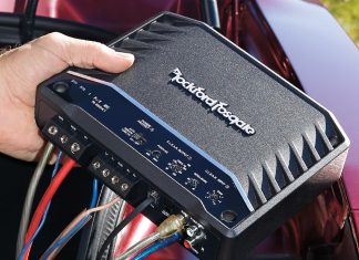 Profesjonalny montaż wyjść RCA w samochodzie – lepsze brzmie audio wyjść RCA w samochodzie