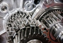 Naprawa problemu z biegiem wstecznym: diagnostyka i rozwiązania tej usterki problemu z biegiem wstecznym