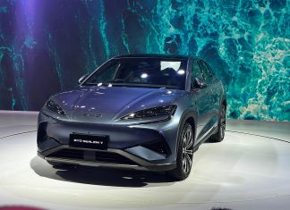 Rozwój i innowacje elektrycznego SUVa BYD Sealion 7: od prototypu do chińskiego bestsellera BYD Sealion 7 to chiński sedan elektryczny wprowadzony na rynek w 2023 roku