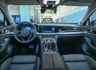 Chińska arystokracja na kołach: Hongqi H9 – kwintesencja luksusu w klasie premium Flagowa limuzyna Hongqi H9 zachwyca luksusowymi detalami i komfortem na najwyższym poziomie