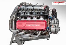 Potężne starcie gigantów: analiza silników v8 Ford i Chevrolet w amerykańskim Nascar Silniki V8 w NASCAR generują około 850 koni mechanicznych przy ograniczonej pojemności skokowej