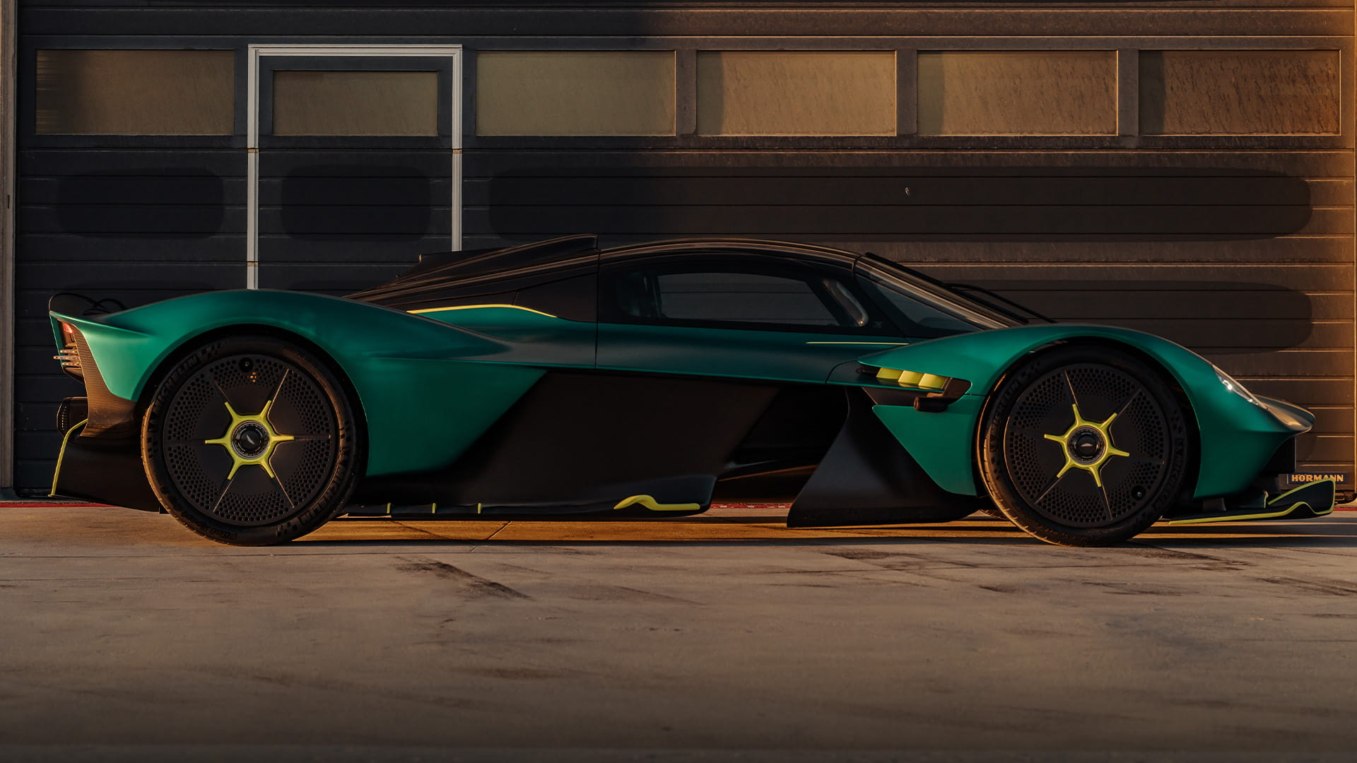 Silnik V12 Cosworth w Aston Martin Valkyrie